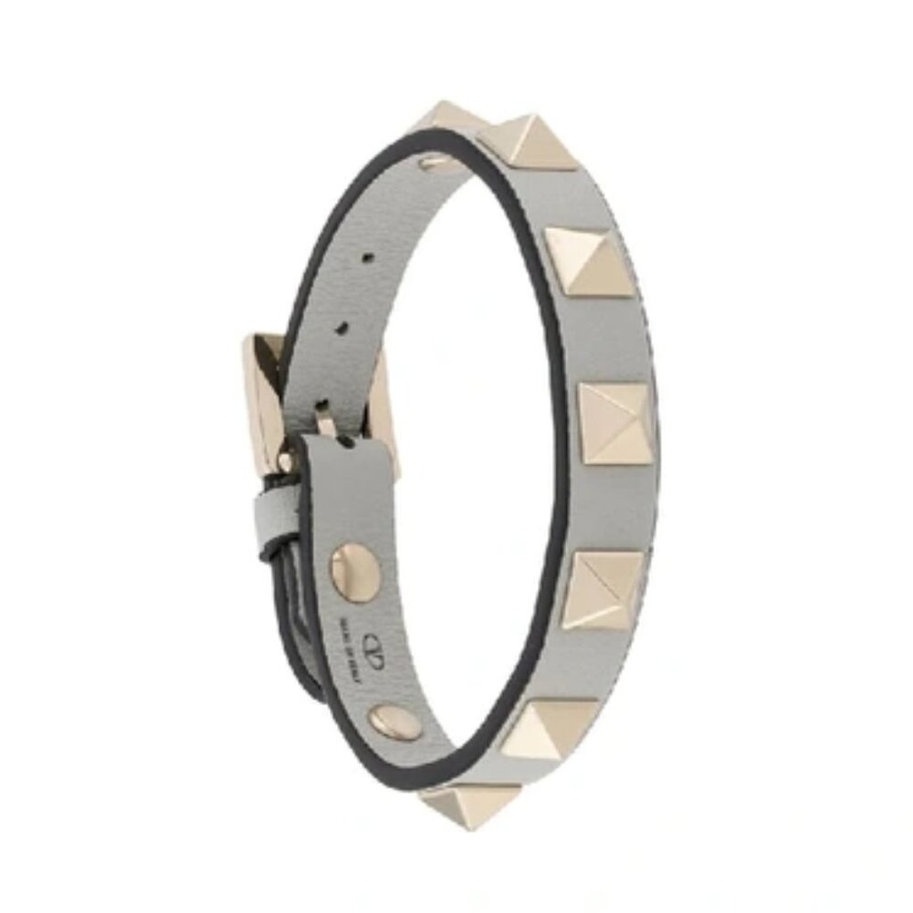 Authentic Valentino Garavani Rockstud Buckle leather bracelet Light Grey